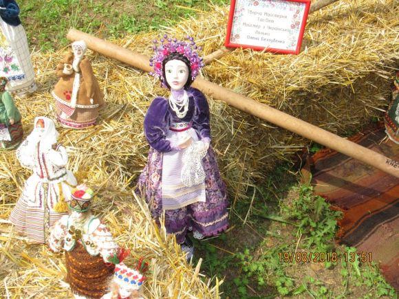 Подих однієї родини серед 68-ти тисяч козятинчан /Ляльки Олени Беззубенко, фото №7 на сайті 20minut.ua