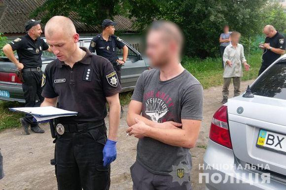 У Летичівському районі серед поля з соняшником знайшли величезну плантацію конопель, фото №1 на сайті vsim.ua