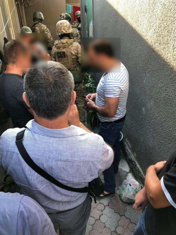 Новини Вінниці - фото з «Западали» на Toyota та Lexus: затримали банду автовикрадачів «Западали» на Toyota та Lexus: затримали банду автовикрадачів, фото №3 на сайті 20minut.ua