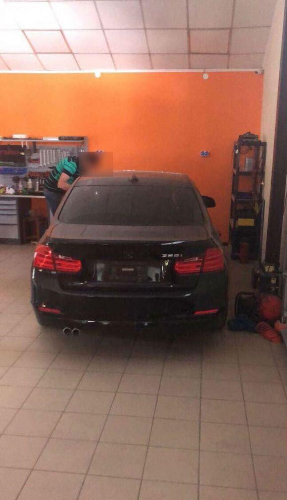 Новини Вінниці - фото з «Западали» на Toyota та Lexus: затримали банду автовикрадачів «Западали» на Toyota та Lexus: затримали банду автовикрадачів, фото №1 на сайті 20minut.ua