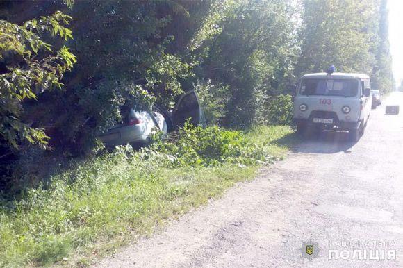 Новини Хмельницького - фото з У Городоцькому районі "ВАЗ" влетів у дерево. 29-річний водій загинув на місці У Городоцькому районі "ВАЗ" влетів у дерево. 29-річний водій загинув на місці, фото №1 на сайті vsim.ua