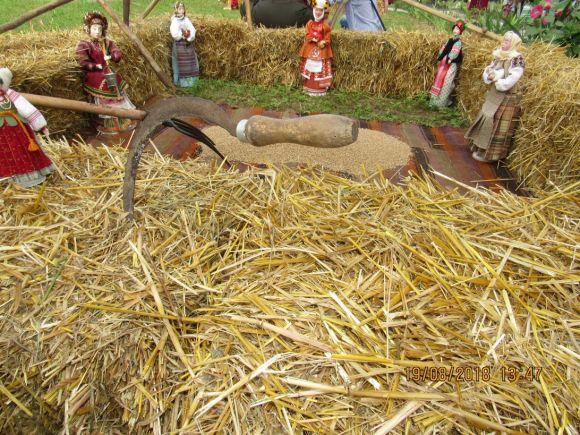 Подих однієї родини серед 68-ти тисяч козятинчан /Ляльки Олени Беззубенко, фото №3 на сайті 20minut.ua