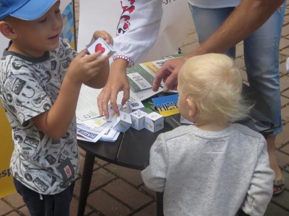 Новини Хмельницького - фото з У сквері Шевченка пропонували зважити незалежність У сквері Шевченка пропонували зважити незалежність, фото №2 на сайті vsim.ua