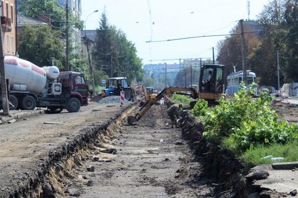 «Оксамитовий шлях» та котловани. Як зараз виглядає Замостянська, фото №8 на сайті 20minut.ua