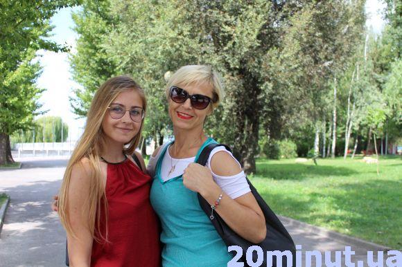 Новини Тернополя - фото з Синьо-жовтий чи жовто-синій: яким має бути український прапор? (опитування) Синьо-жовтий чи жовто-синій: яким має бути український прапор? (опитування), фото №3 на сайті 20minut.ua