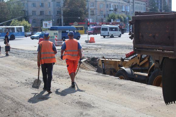 «Оксамитовий шлях» та котловани. Як зараз виглядає Замостянська, фото №11 на сайті 20minut.ua