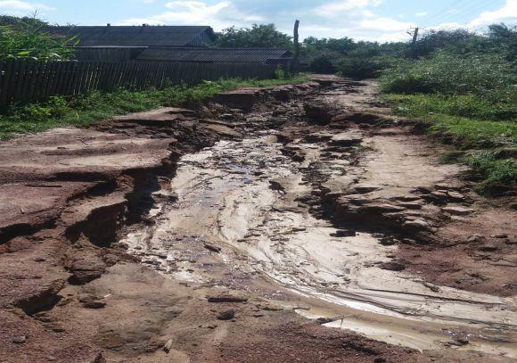 В Овруцькому районі негода зруйнувала автодорогу, фото №1 на сайті 20minut.ua