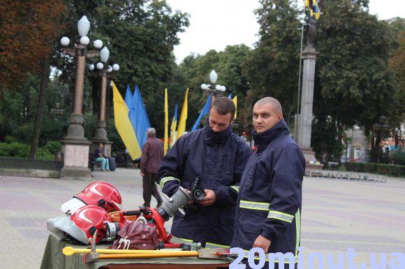 Як у Тернополі відзначають День Прапора, фото №3 на сайті 20minut.ua
