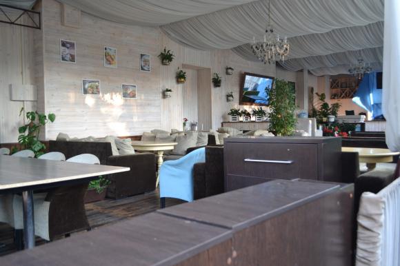 Новини Хмельницького - фото з Про доступність, прозорість і стилістику. Інспектуємо літні майданчики у центрі Хмельницького Про доступність, прозорість і стилістику. Інспектуємо літні майданчики у центрі Хмельницького, фото №25 на сайті vsim.ua