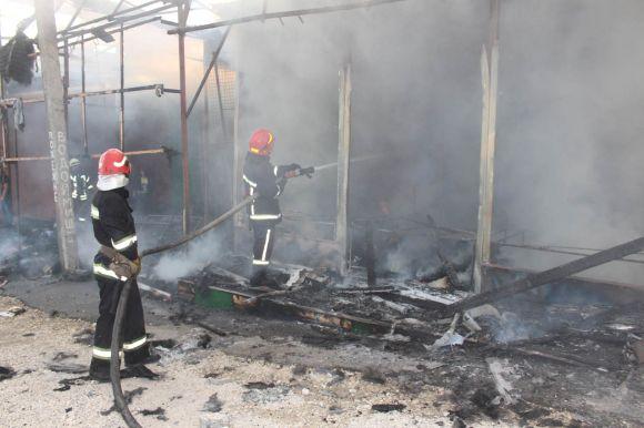 На Толкучці горіли кіоски: рятувальники розповіли деталі пожежі, фото №2 на сайті vsim.ua
