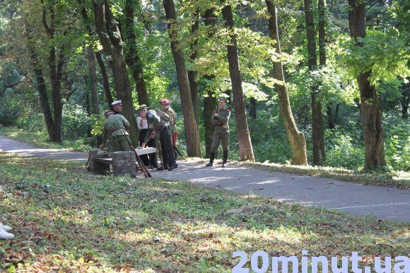 Новини Кам'янця-Подільського - фото з У Кам’янці відтворили бій 1919 року: місто знову стало столицею УНР (ФОТО) У Кам’янці відтворили бій 1919 року: місто знову стало столицею УНР (ФОТО), фото №3 на сайті 20minut.ua