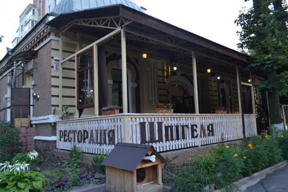 Новини Хмельницького - фото з Про доступність, прозорість і стилістику. Інспектуємо літні майданчики у центрі Хмельницького Про доступність, прозорість і стилістику. Інспектуємо літні майданчики у центрі Хмельницького, фото №28 на сайті vsim.ua