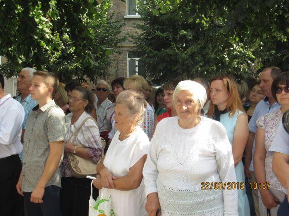 Новини Козятина - фото з Фото-відео-репортаж вшанування полеглих в боях за Україну Фото-відео-репортаж вшанування полеглих в боях за Україну, фото №16 на сайті 20minut.ua