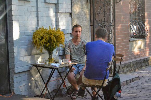 Новини Хмельницького - фото з Про доступність, прозорість і стилістику. Інспектуємо літні майданчики у центрі Хмельницького Про доступність, прозорість і стилістику. Інспектуємо літні майданчики у центрі Хмельницького, фото №14 на сайті vsim.ua