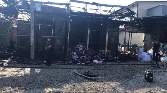 На Толкучці горіли кіоски: рятувальники розповіли деталі пожежі, фото №4 на сайті vsim.ua