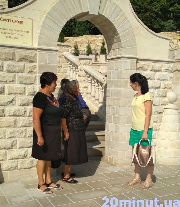 Новини Тернополя - фото з В стіні Українського Єрусалиму вмонтована часточка Гробу Господнього з Ізраїля В стіні Українського Єрусалиму вмонтована часточка Гробу Господнього з Ізраїля, фото №3 на сайті 20minut.ua