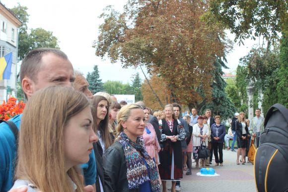 Новини Тернополя - фото з Алея Зірок в Тернополі замерехтіла новими іменами На Алеї Зірок в Тернополі чотири нових зірки, фото №2 на сайті 20minut.ua