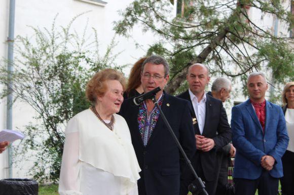 Новини Тернополя - фото з Алея Зірок в Тернополі замерехтіла новими іменами На Алеї Зірок в Тернополі чотири нових зірки, фото №5 на сайті 20minut.ua