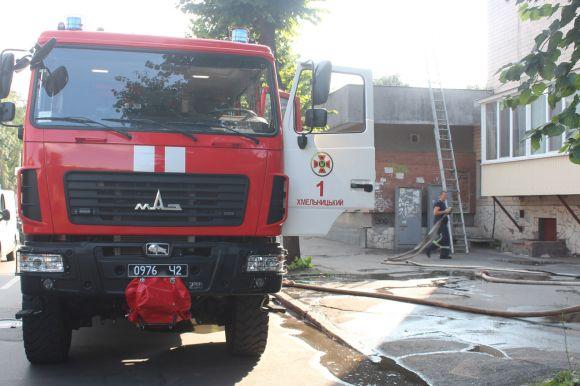 Новини Хмельницького - фото з На Проскурівській горів балкон у багатоповерхівці На Проскурівській горів балкон у багатоповерхівці, фото №4 на сайті vsim.ua