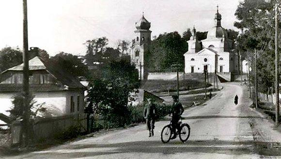 Збаразьке кільце 35 років тому та довоєнна рогатка (фотопорівняння, опитування), фото №3 на сайті 20minut.ua
