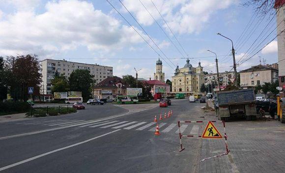 Збаразьке кільце 35 років тому та довоєнна рогатка (фотопорівняння, опитування), фото №4 на сайті 20minut.ua