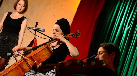 Новини Вінниці - фото з Музика Альп з ноткою України! Шалену суміш сучасного джазу везе у Вінницю австрійське тріо Kusimanten Музика Альп з ноткою України! Шалену суміш сучасного джазу везе у Вінницю австрійське тріо Kusimanten, фото №8 на сайті 20minut.ua