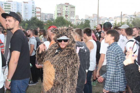 Новини Хмельницького - фото з Якими костюмами дивували "республіканці" у другий день фестивалю Якими костюмами дивували "республіканці" у другий день фестивалю, фото №8 на сайті vsim.ua