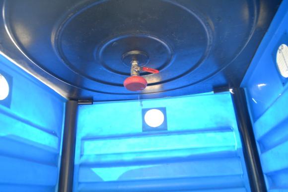 Про зручності на “Республіці”: біотуалети, душ і баки для сортування сміття, фото №6 на сайті vsim.ua