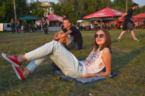 Новини Хмельницького - фото з Яскраві дівчата на “Республіці”: з кольоровим волоссям і у відвертих костюмах Яскраві дівчата на “Республіці”: з кольоровим волоссям і у відвертих костюмах, фото №30 на сайті vsim.ua