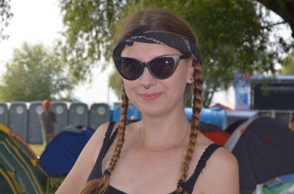 Новини Хмельницького - фото з Яскраві дівчата на “Республіці”: з кольоровим волоссям і у відвертих костюмах Яскраві дівчата на “Республіці”: з кольоровим волоссям і у відвертих костюмах, фото №2 на сайті vsim.ua