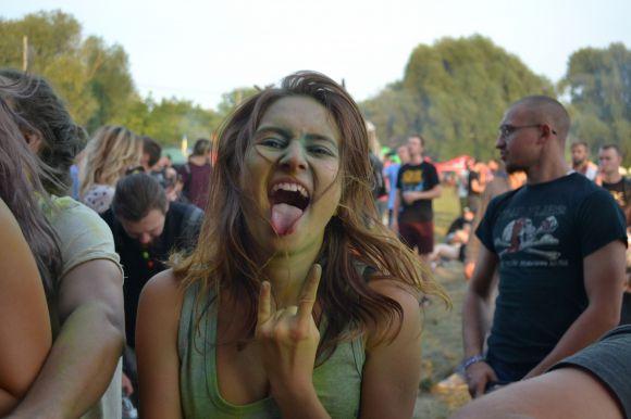 Новини Хмельницького - фото з Яскраві дівчата на “Республіці”: з кольоровим волоссям і у відвертих костюмах Яскраві дівчата на “Республіці”: з кольоровим волоссям і у відвертих костюмах, фото №14 на сайті vsim.ua