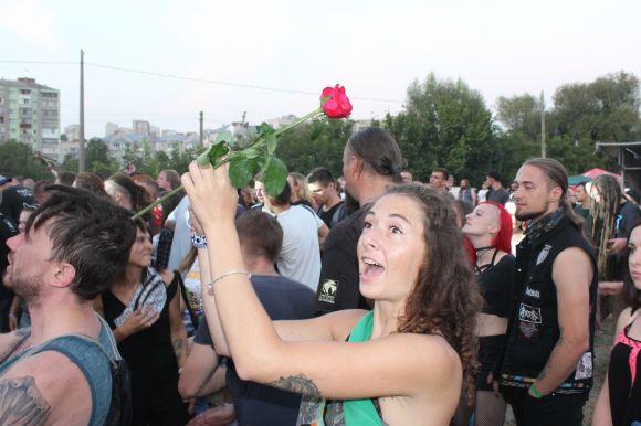 Новини Хмельницького - фото з Яскраві дівчата на “Республіці”: з кольоровим волоссям і у відвертих костюмах Яскраві дівчата на “Республіці”: з кольоровим волоссям і у відвертих костюмах, фото №11 на сайті vsim.ua