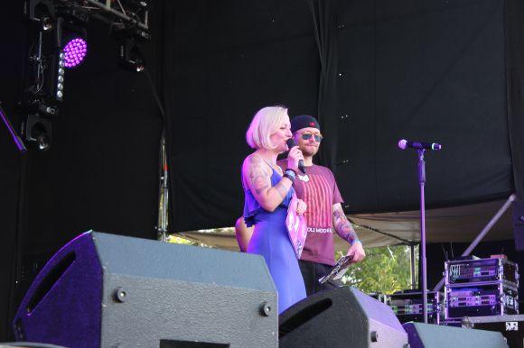 Новини Хмельницького - фото з “Республіка” качає Хмельницький. Фоторепортаж з концерту третього дня фесту “Республіка” качає Хмельницький. Фоторепортаж з концерту третього дня фесту, фото №25 на сайті vsim.ua