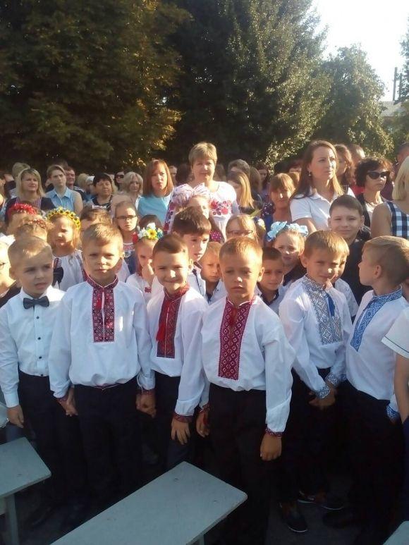 Святкова лінійка у школі №1, фото №18 на сайті 20minut.ua