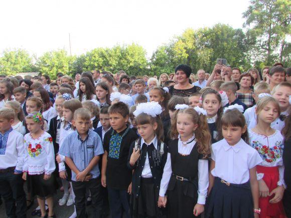 Урочистості з нагоди 1 вересня у школі №5, фото №12 на сайті 20minut.ua