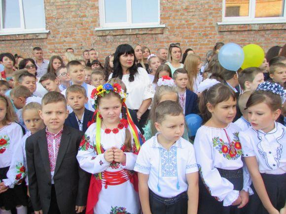 Урочистості з нагоди 1 вересня у школі №5, фото №10 на сайті 20minut.ua