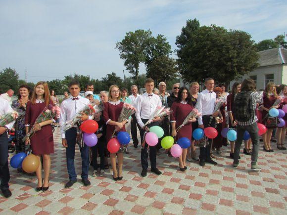 1вересня у школі №9 в селі Козятин, фото №6 на сайті 20minut.ua