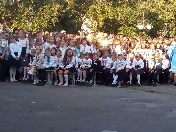 Святкова лінійка у школі №1, фото №8 на сайті 20minut.ua