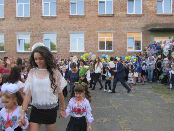 Урочистості з нагоди 1 вересня у школі №5, фото №18 на сайті 20minut.ua