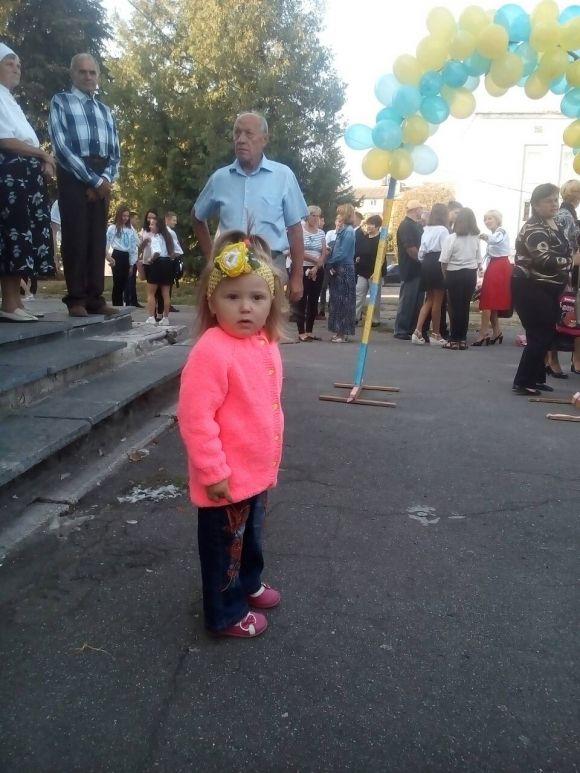 Святкова лінійка у школі №1, фото №14 на сайті 20minut.ua