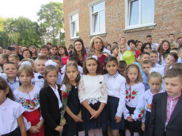 Урочистості з нагоди 1 вересня у школі №5, фото №11 на сайті 20minut.ua