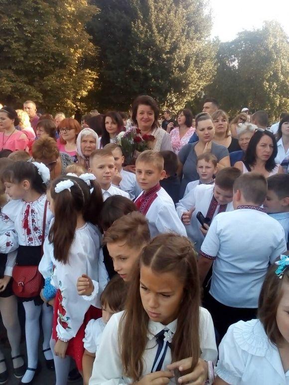 Святкова лінійка у школі №1, фото №19 на сайті 20minut.ua