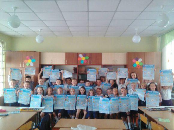 Новини Вінниці - фото з Подарунки від RIA вже отримали більше 14 тисяч школярів Подарунки від RIA вже отримали більше 14 тисяч школярів, фото №2 на сайті 20minut.ua