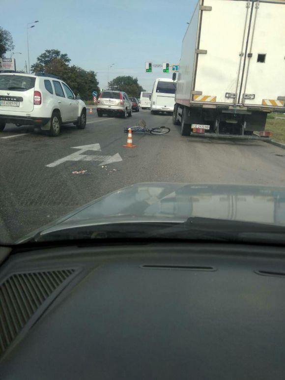 Новини Вінниці - фото з Біля Епіцентру водій «Мерседесу» на шаленій швидкості збив пішохода (ОНОВЛЕНО) Біля Епіцентру водій «Мерседесу» на шаленій швидкості збив пішохода (ОНОВЛЕНО), фото №1 на сайті 20minut.ua
