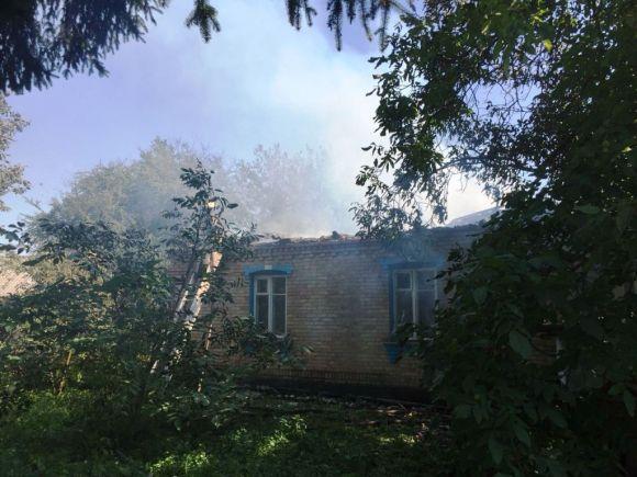 В Андрушівському районі ледь не згоріли два сусідніх будинки, фото №2 на сайті 20minut.ua