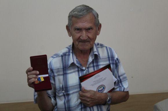 Новини Вінниці - фото з Через 25 років нагородили науковців за оновлення герба Вінниці Через 25 років нагородили науковців за оновлення герба Вінниці, фото №3 на сайті 20minut.ua