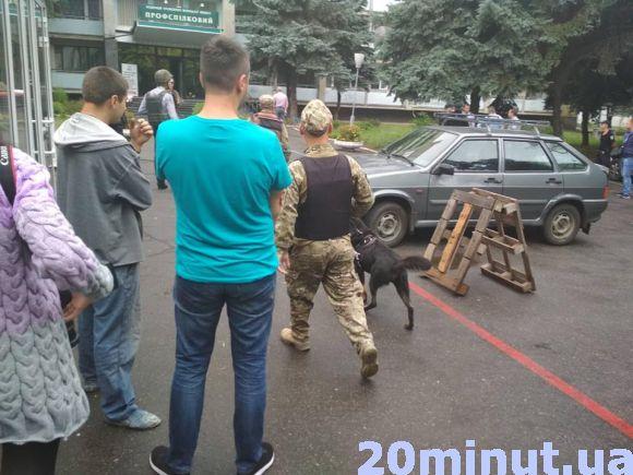 Замінування редакції «RІА»: поліція евакуювала всіх людей (ОНОВЛЕНО), фото №3 на сайті 20minut.ua