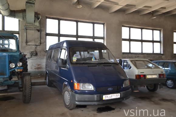 Автопарк Хмельницької міськради: на яких авто їздять посадовці, фото №6 на сайті vsim.ua