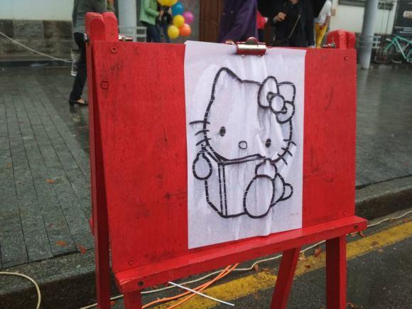 День міста: малеча стріляла з рогатки та розважалася з аніматорами на ходулях, фото №9 на сайті 20minut.ua