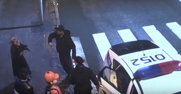 Новини Вінниці - фото з Вінниця 10 вересня: пограбування пенсіонерки та п'яний за кермом вантажівки Вінниця 10 вересня: пограбування пенсіонерки та п'яний за кермом вантажівки, фото №1 на сайті 20minut.ua